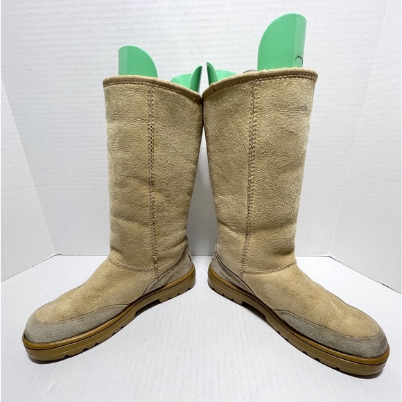 UGG Australia 5340 Tall Braid Winter Boots - Picture 9 of 14